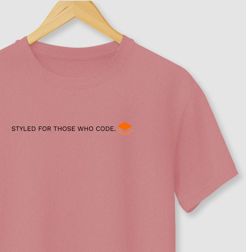 Camiseta Styled for those who code.