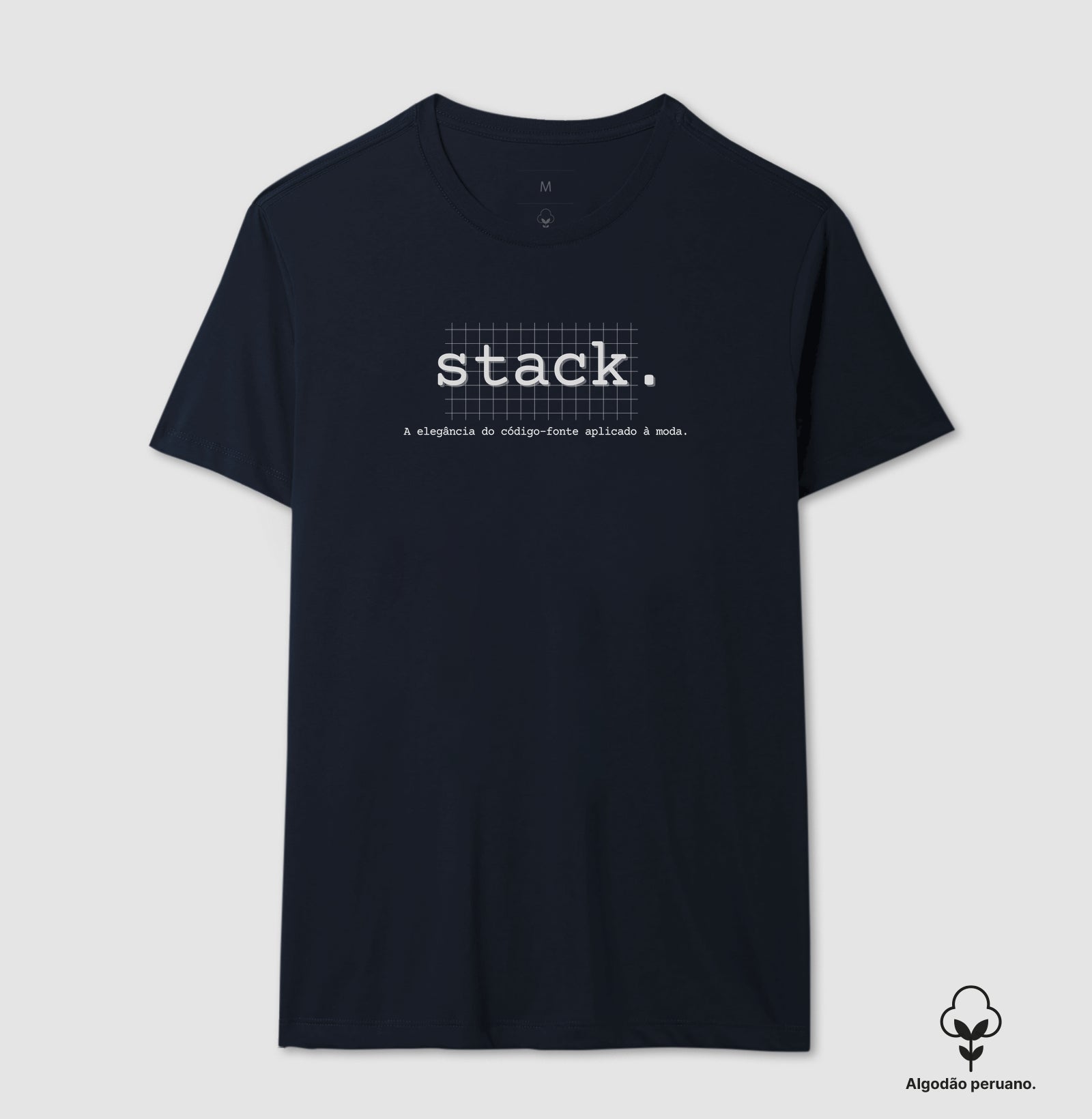 Camiseta Algodão Peruano Stack A elegância do código-fonte aplicado à moda.