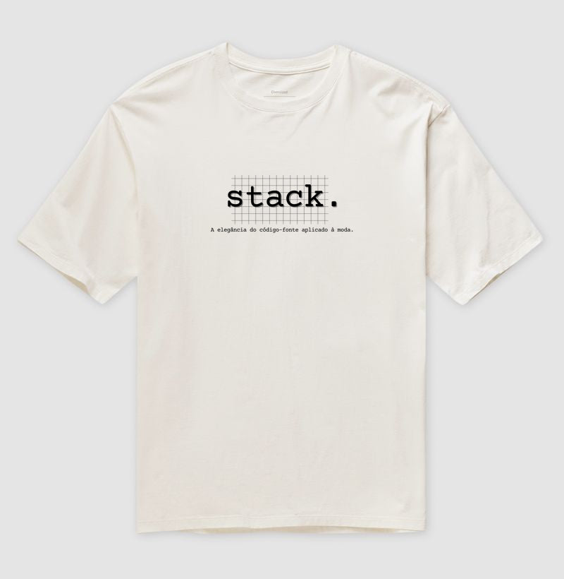 Camiseta Algodão Oversized Stack A elegância do código-fonte aplicado à moda.